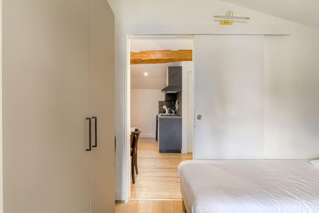 Le Francfort - Les Appartements De L'Olivier Loyettes Dış mekan fotoğraf